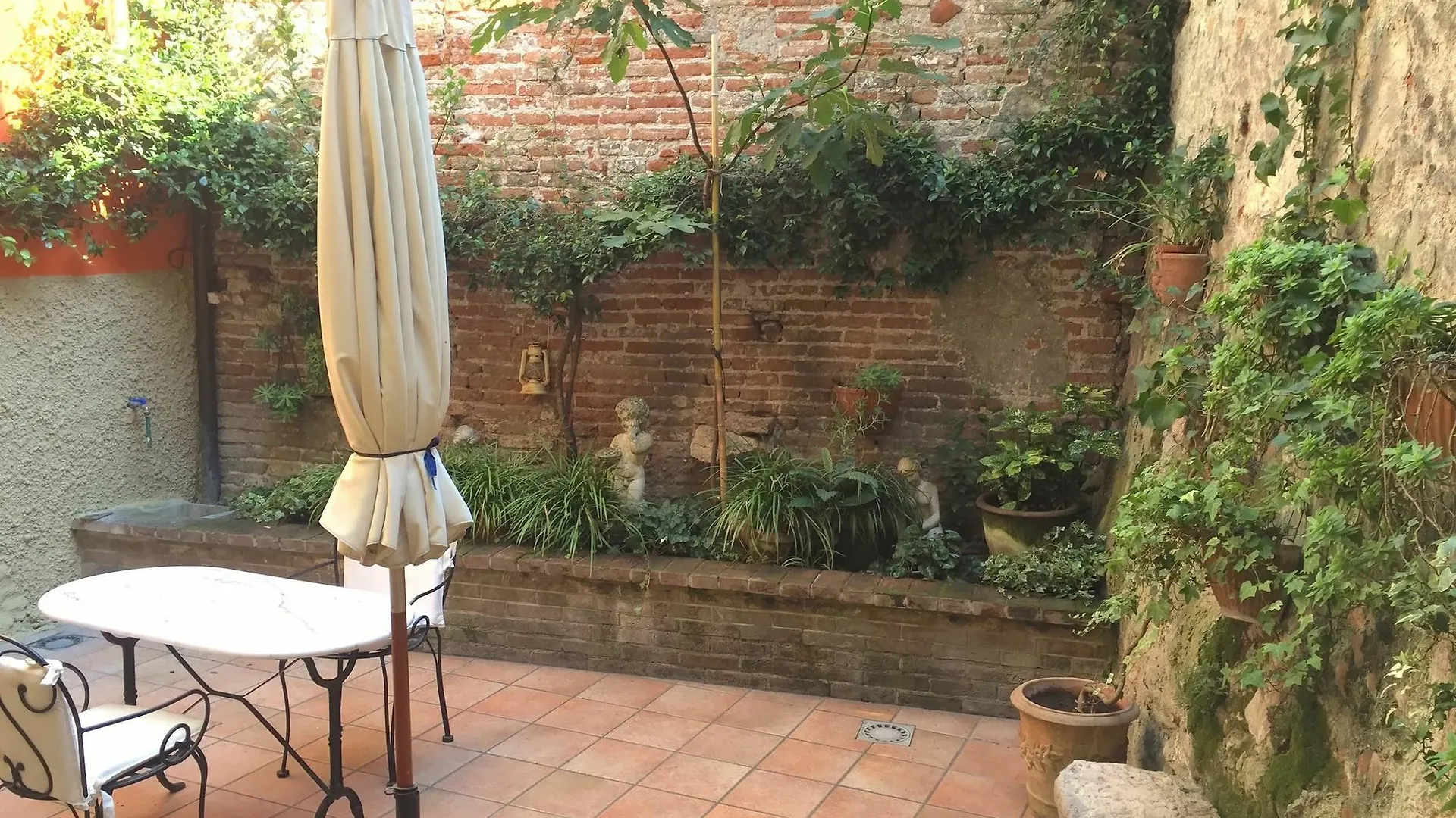 Casa Al Teatro Hotel Verona 0*,  Italy